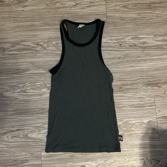 Cell block 13 tank. - Picture 2 of 3